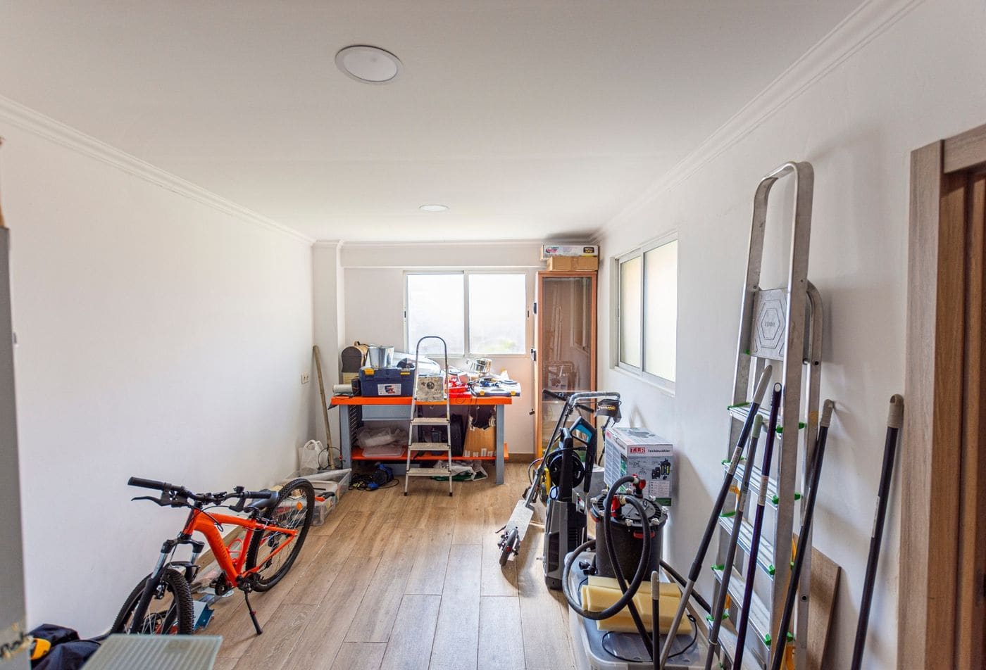 Chalet con nave multifuncional en Puerto de la Torre — foto 9