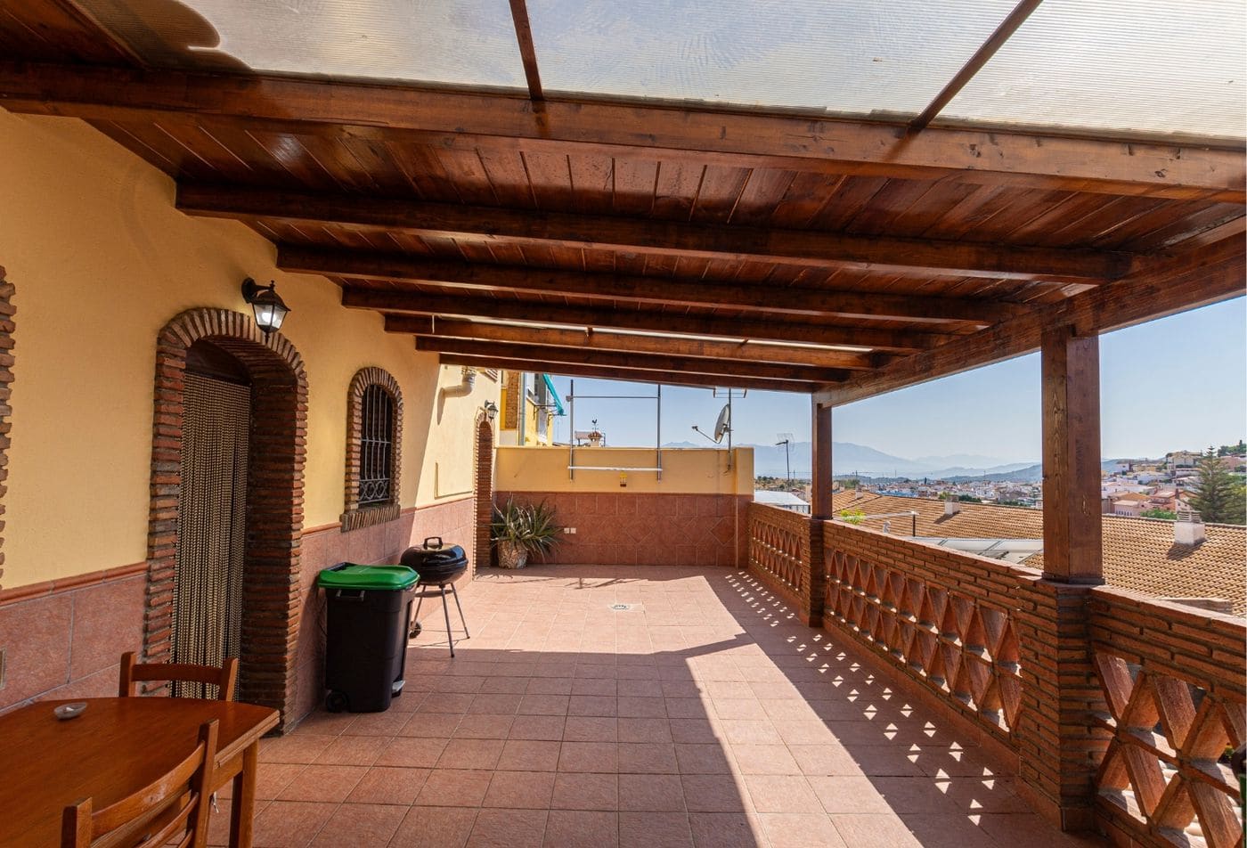 Chalet con nave multifuncional en Puerto de la Torre — foto 16