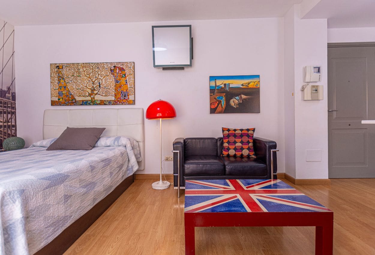 Estudio con parking y trastero en el Centro de Málaga — foto 4